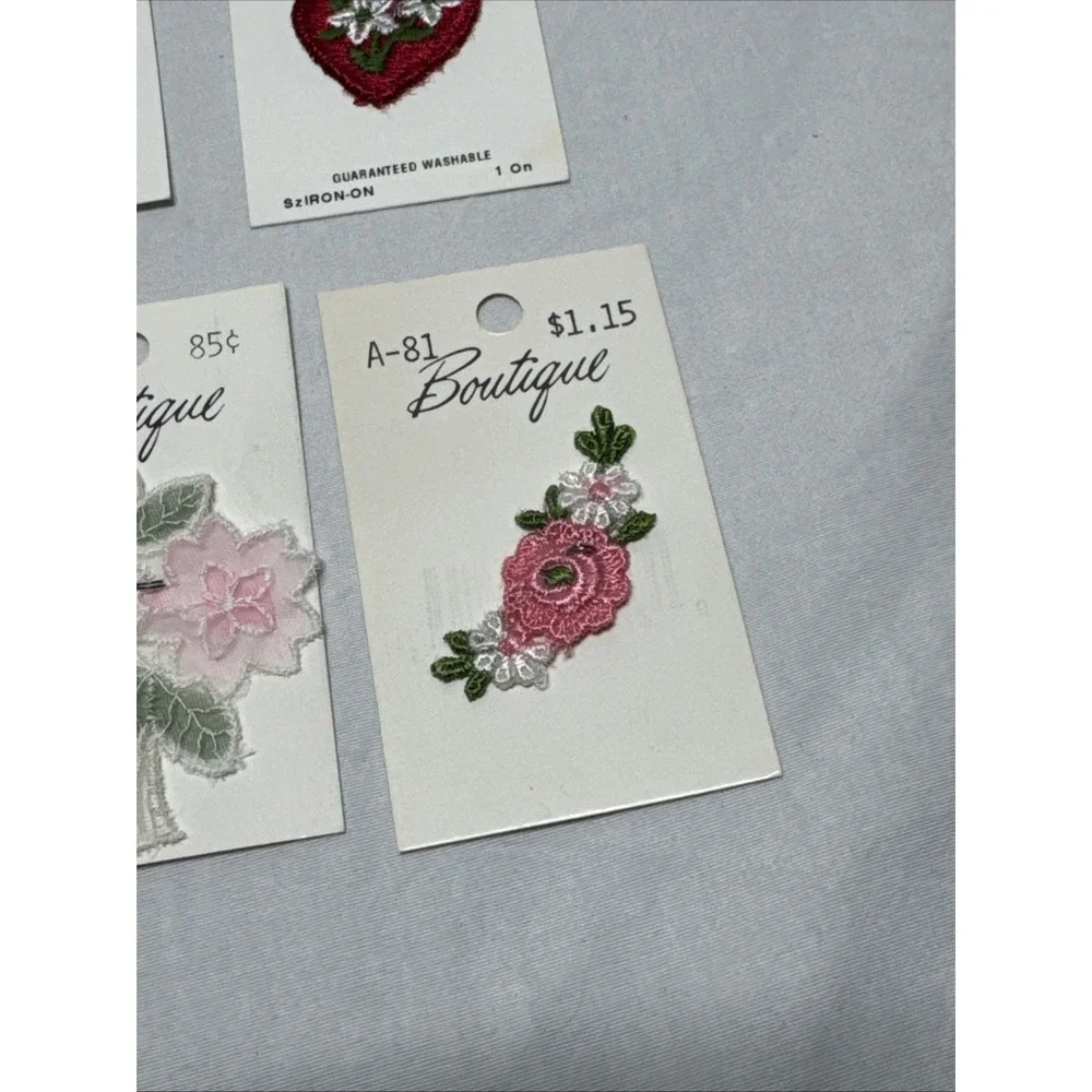 Lot of 16 Vtg Boutique Iron On Patches Hearts Flowers new